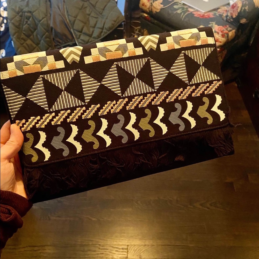 Stella and dot clutch